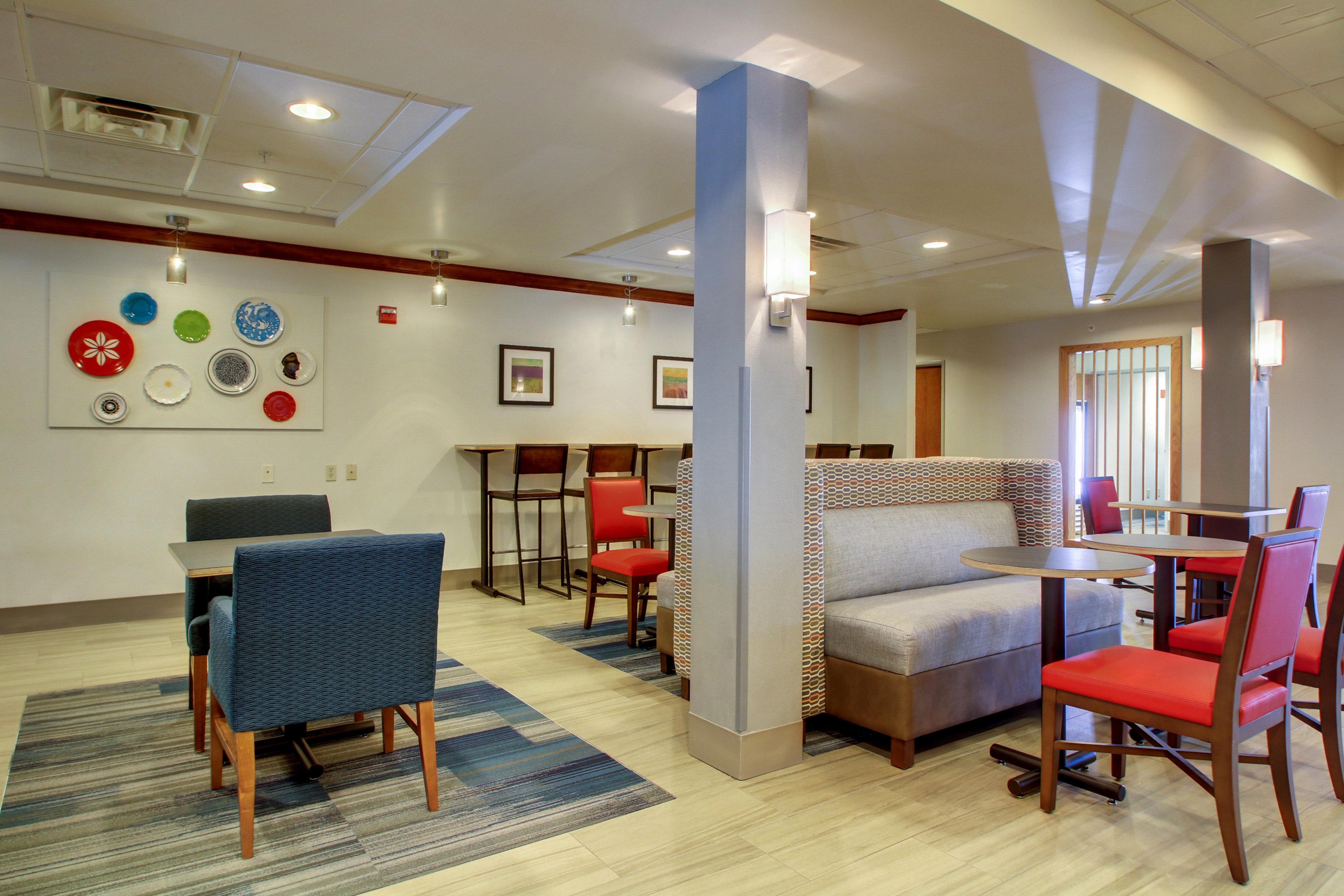 Holiday Inn Express Milwaukee N- Brown Deer/Mequon Екстер'єр фото